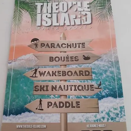 דירה 2 Pieces Climatise A 200m Des Plages