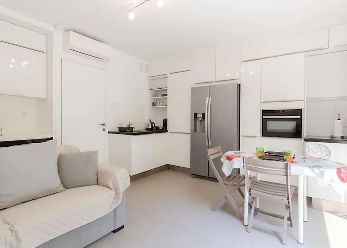 2 Pièces Climatisé à 200m Des Plages Apartamento Théoule-sur-Mer